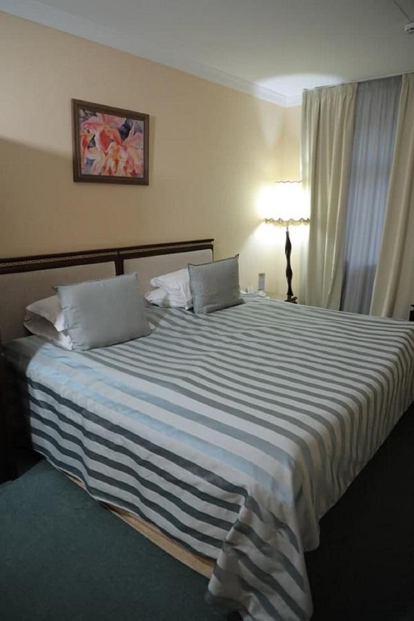 Hotel Bek Tashkent Ngoại thất bức ảnh