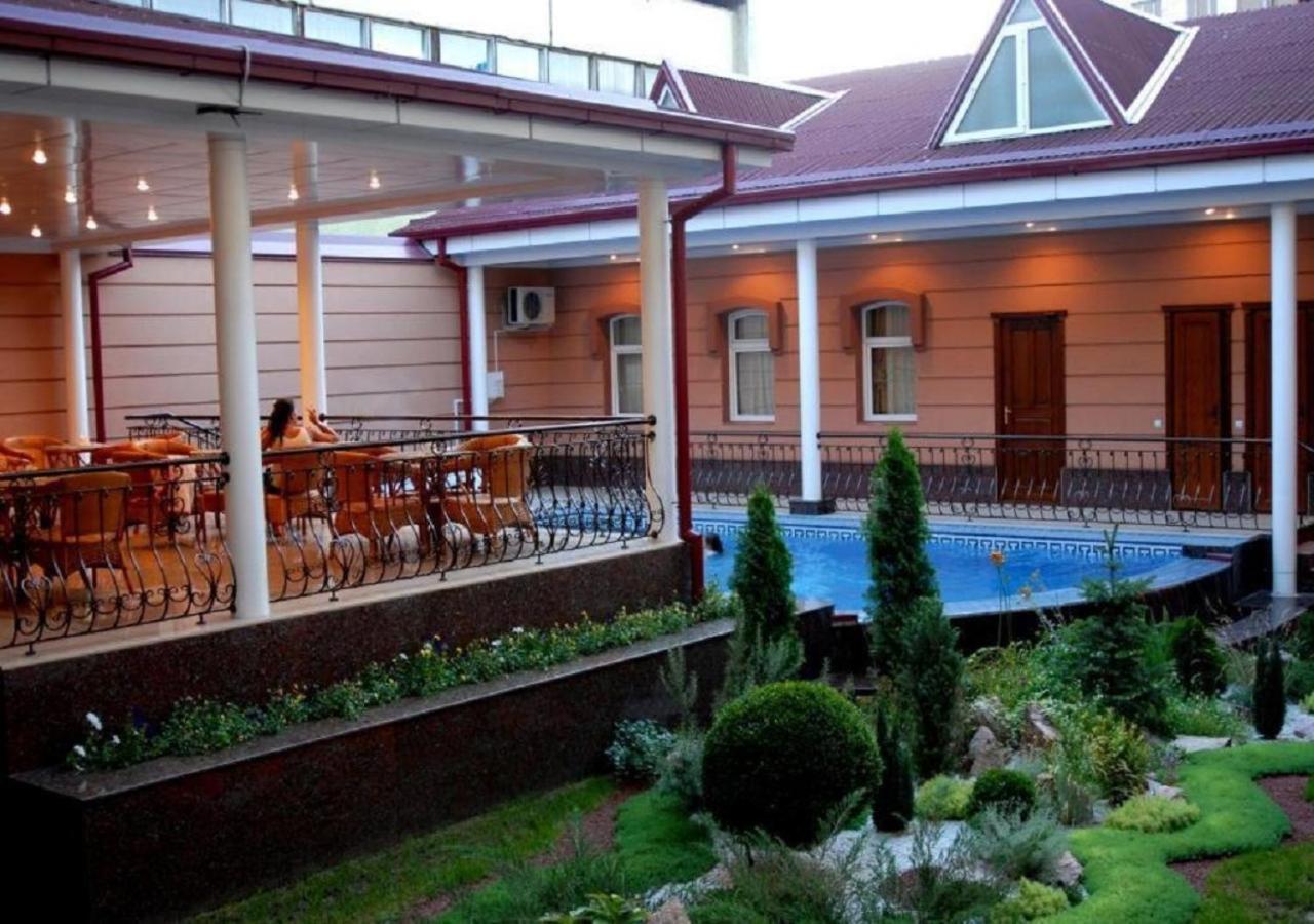 Hotel Bek Tashkent Ngoại thất bức ảnh