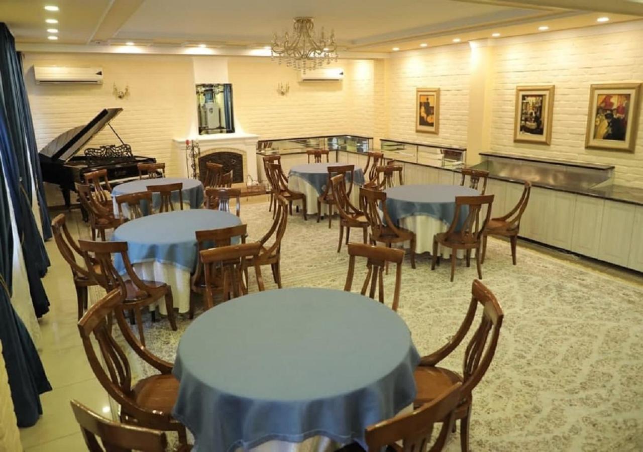 Hotel Bek Tashkent Ngoại thất bức ảnh