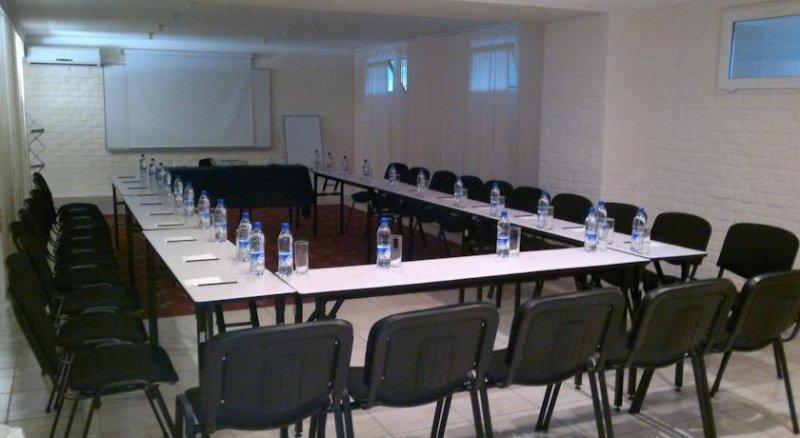 Hotel Bek Tashkent Ngoại thất bức ảnh