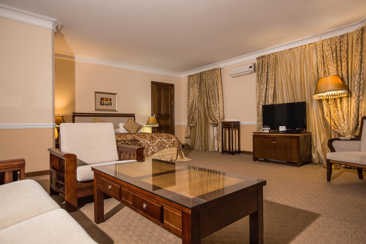 Hotel Bek Tashkent Ngoại thất bức ảnh