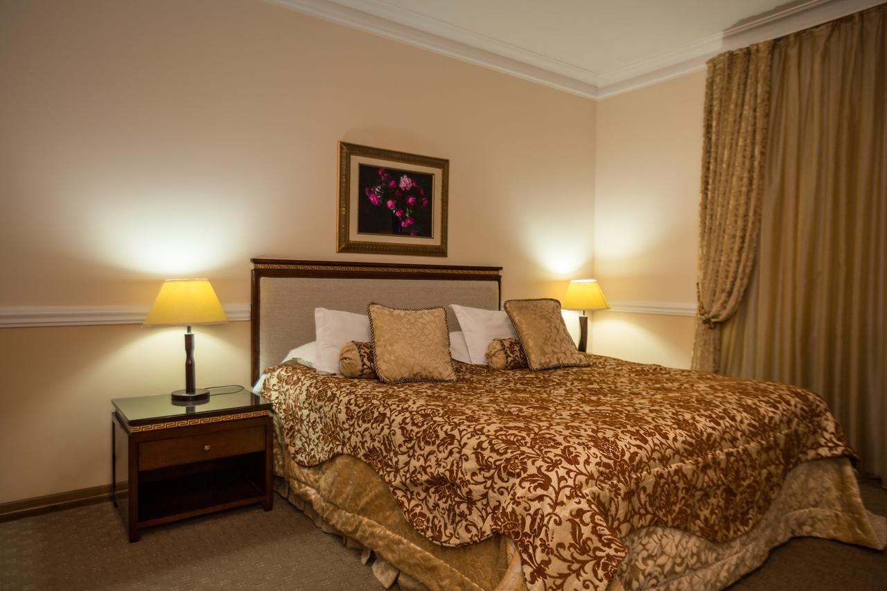 Hotel Bek Tashkent Ngoại thất bức ảnh